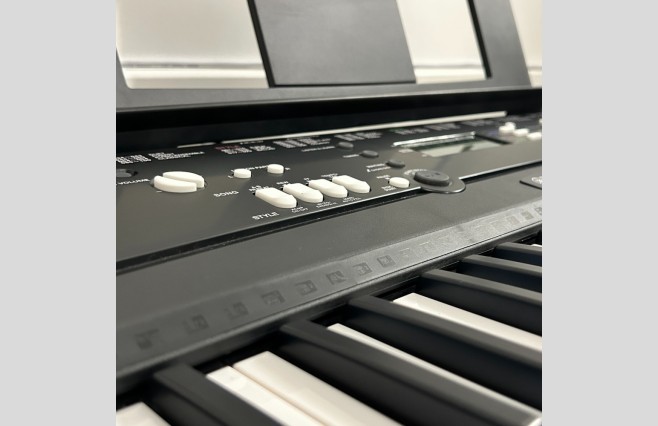 Yamaha EZ-220 Keyboard, Used (SN:BBAO01051) - Image 9